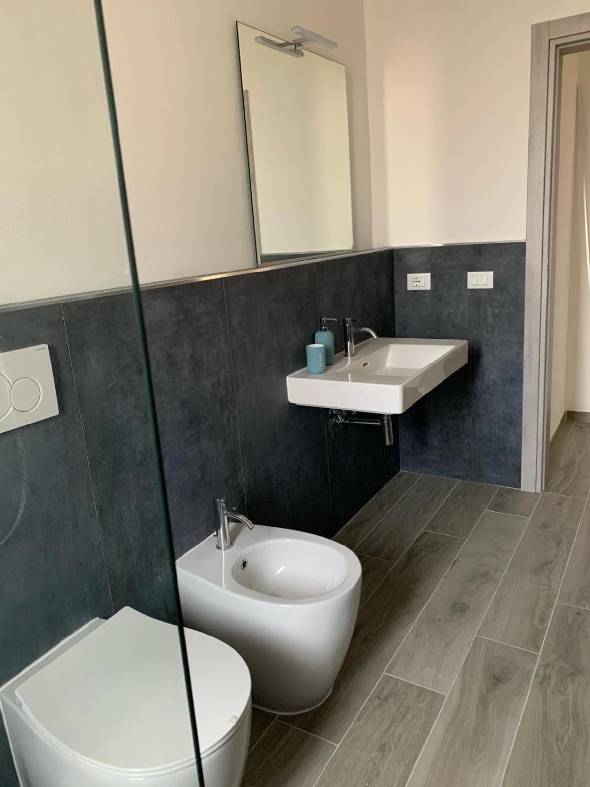 Apartment Greenpeak, 2 Bedrooms & 2 Baths *